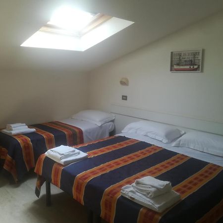 Hotel Derna Viareggio Exteriér fotografie