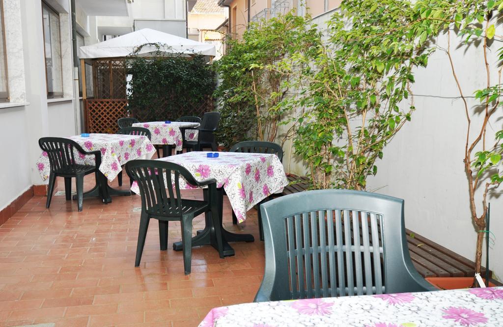 Hotel Derna Viareggio Exteriér fotografie