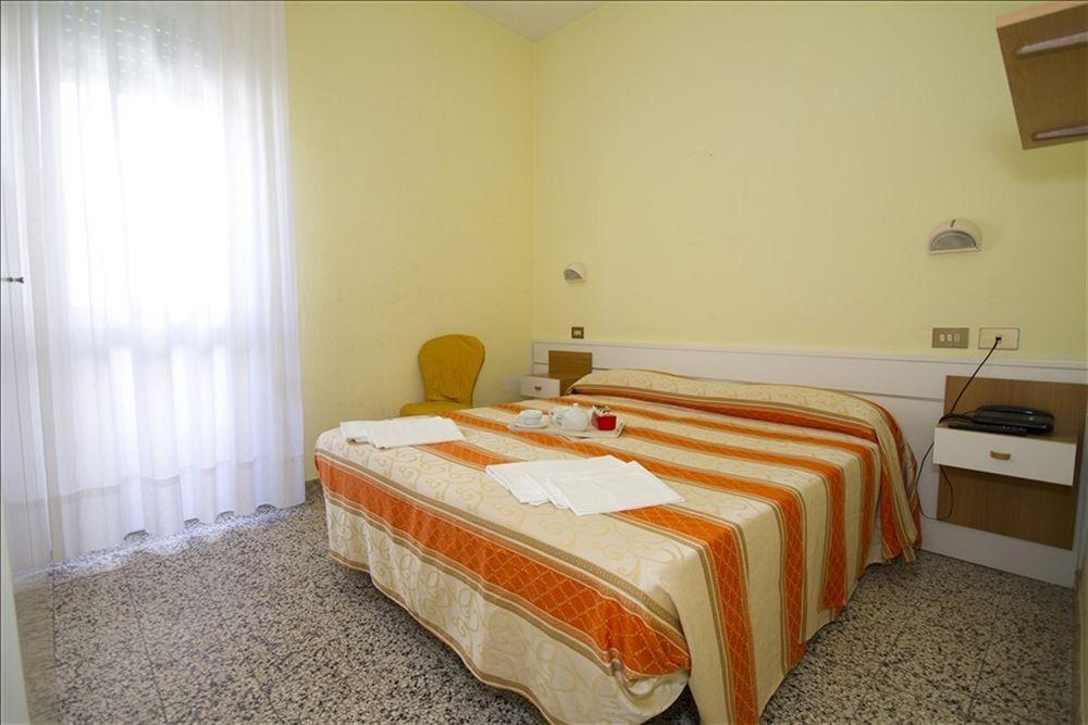 Hotel Derna Viareggio Exteriér fotografie