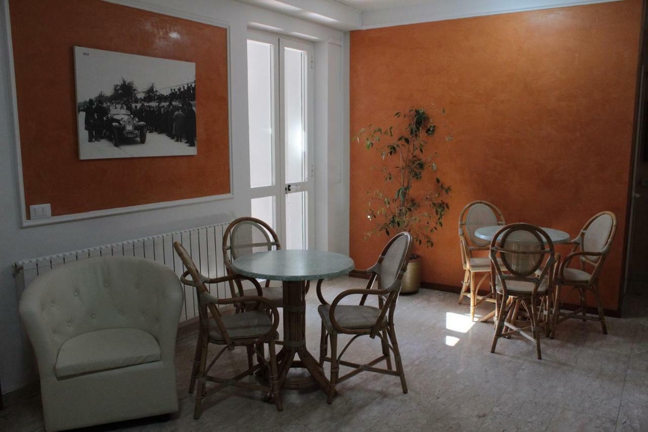 Hotel Derna Viareggio Exteriér fotografie