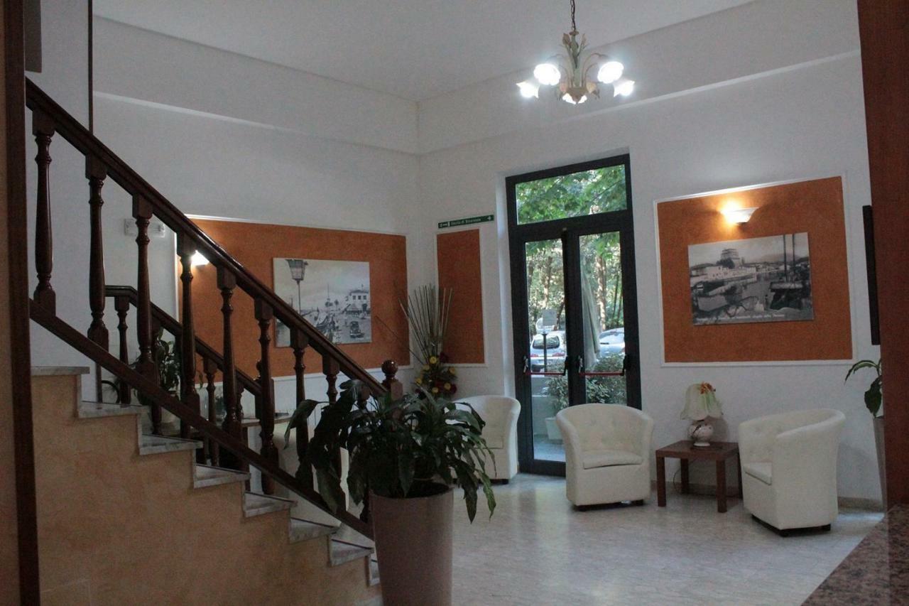 Hotel Derna Viareggio Exteriér fotografie